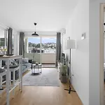 Nnb View Podstrana